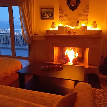 Alexadra'S House Κάτω Αλμυρή Lejlighed Eksteriør billede